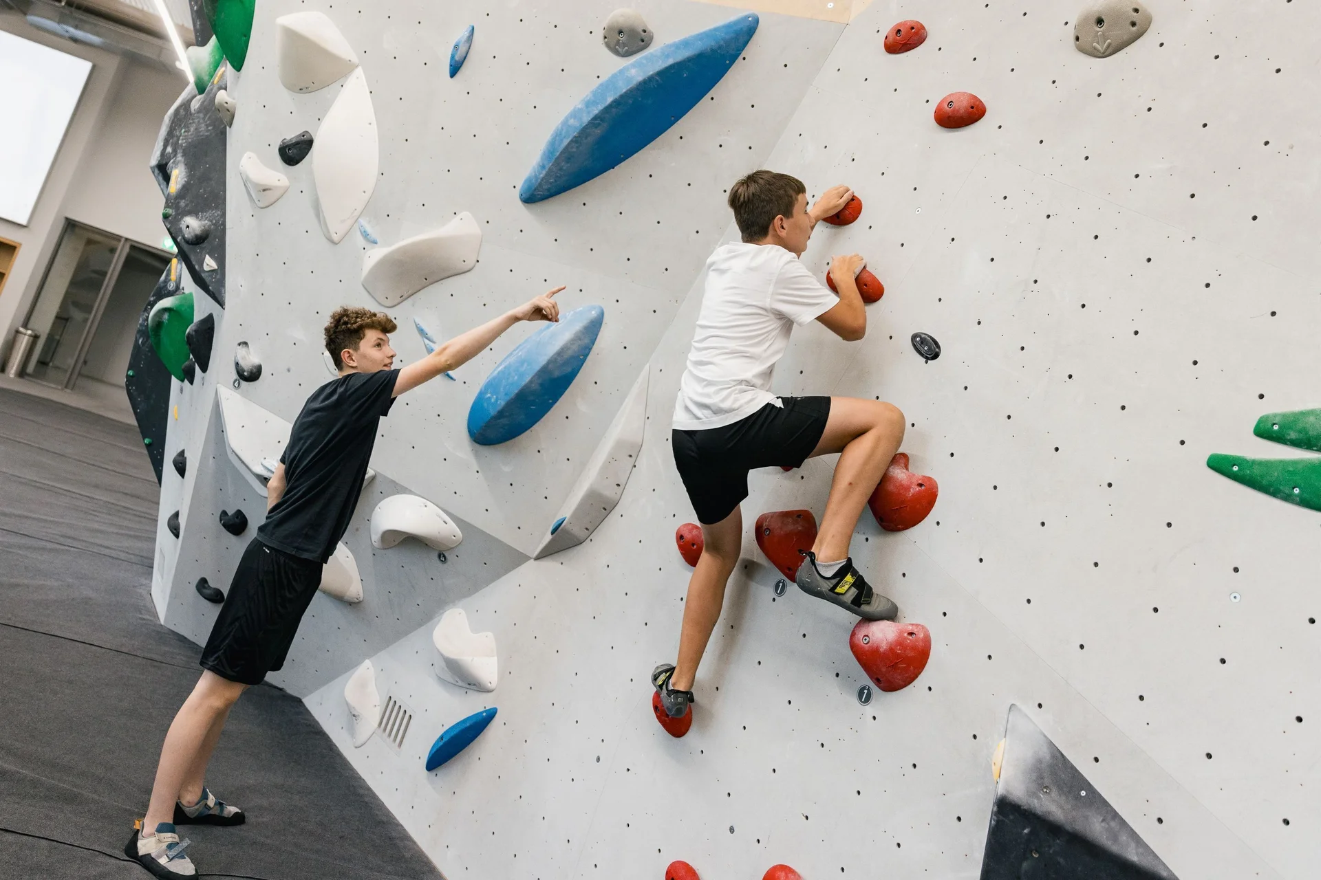 Sicherheit geht vor: Anleitung zum Bouldern | © DAV